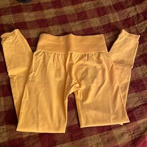 Gymshark yellow vital seamless legging